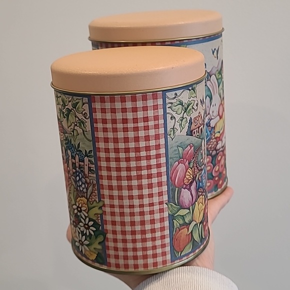 Pair of vintage easter tins - Picture 4 of 5